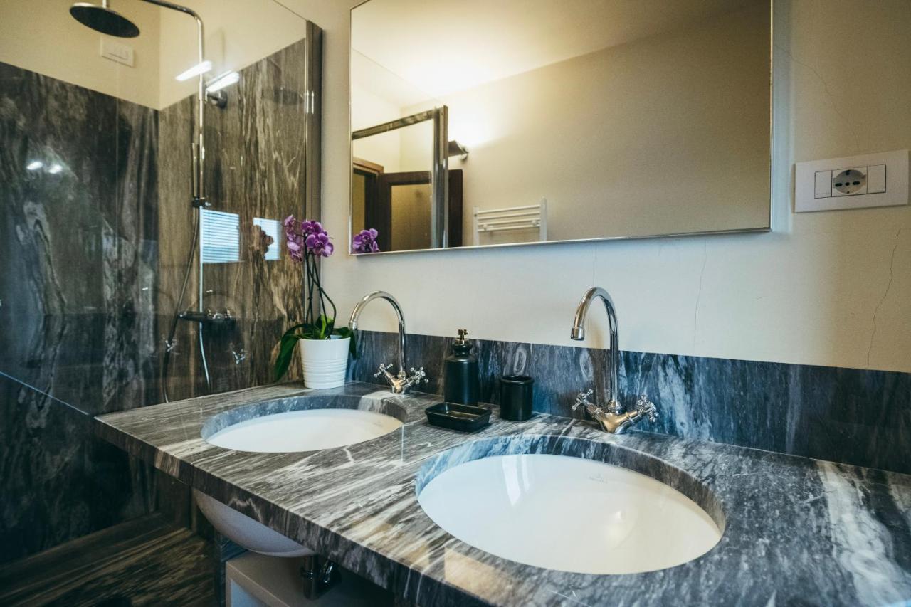 Casa Vacanza La Pozza Molazzana ภายนอก รูปภาพ